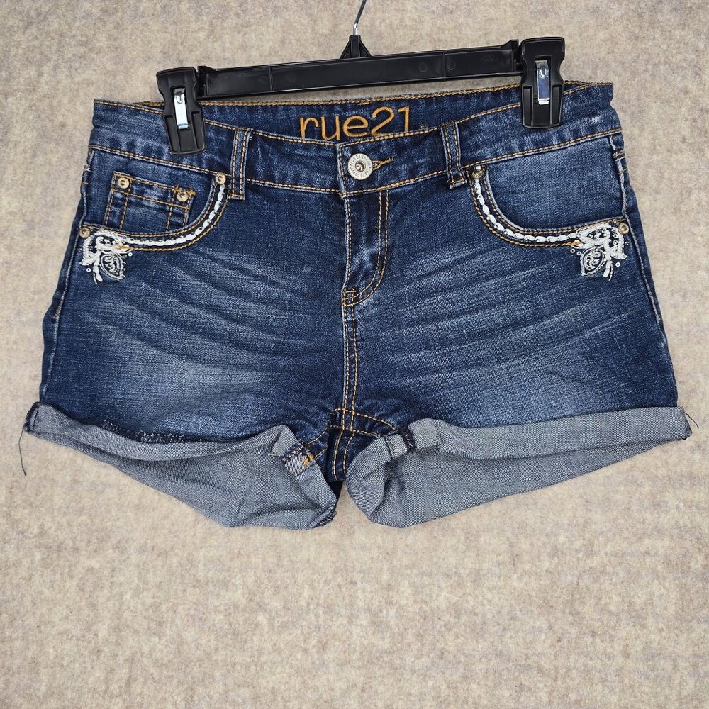 Rue21 Juniors Denim Mid Rise Shorts Blue Size 5/6R Stretch Embellished Pockets